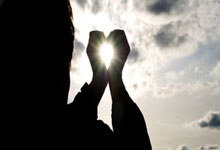 国内女足球队备战，训练强度不减