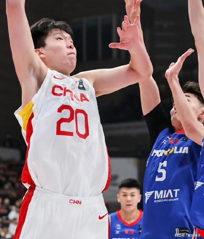 雷恩中场技术出众,球队进攻方式脱颖而出的简单介绍 雷恩中场技术出众,球队进攻方式脱颖而出的简单介绍