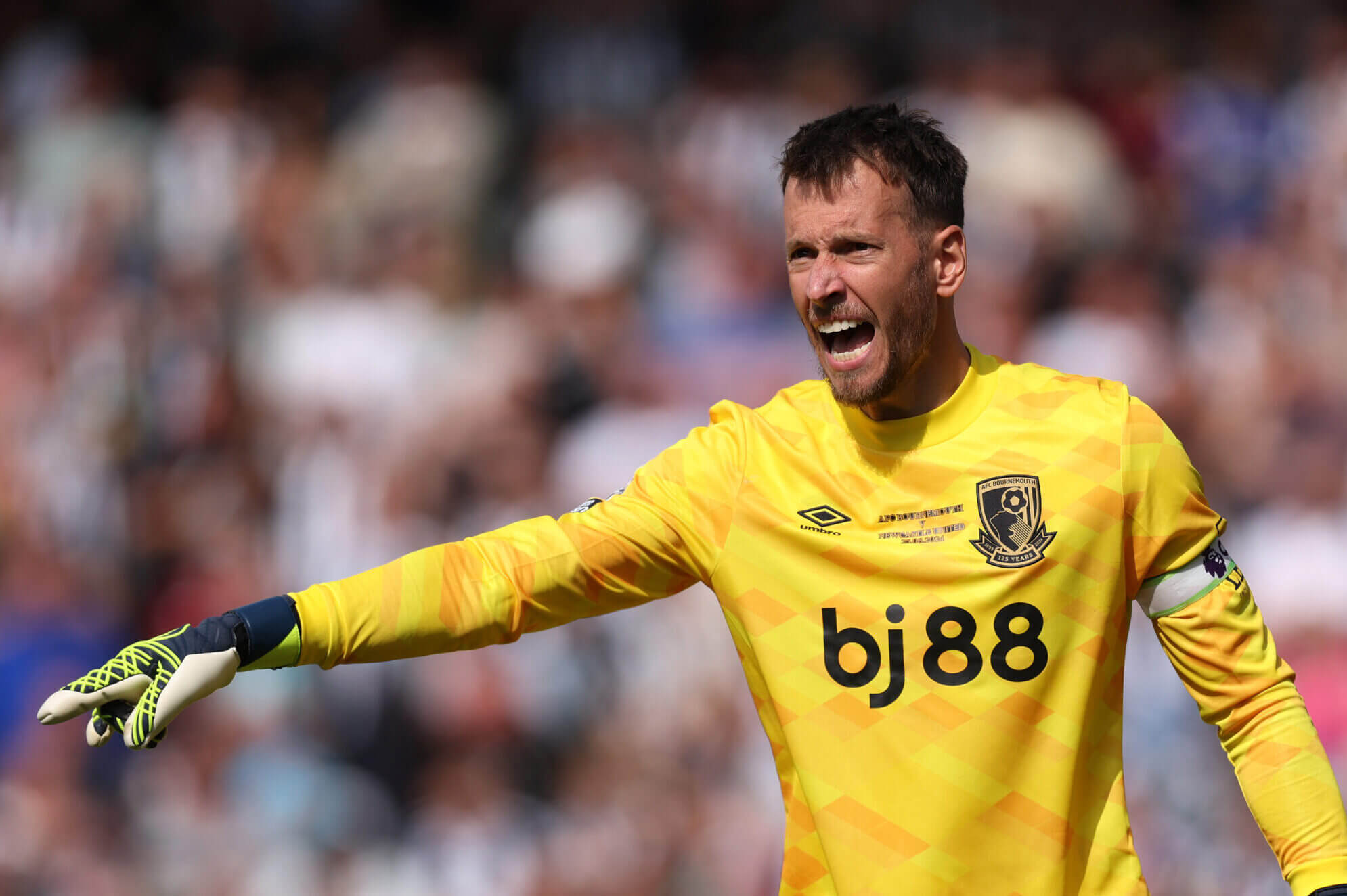 三亿体育体育平台-贝内文托堅守不败，完成客场保级的简单介绍