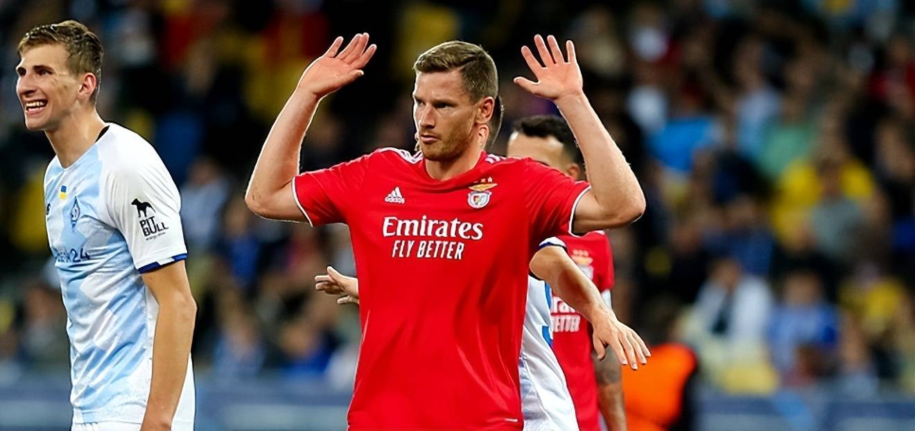 三亿体育体育视频-关于荷甲球队惊险晋级，上演经典逆转的信息