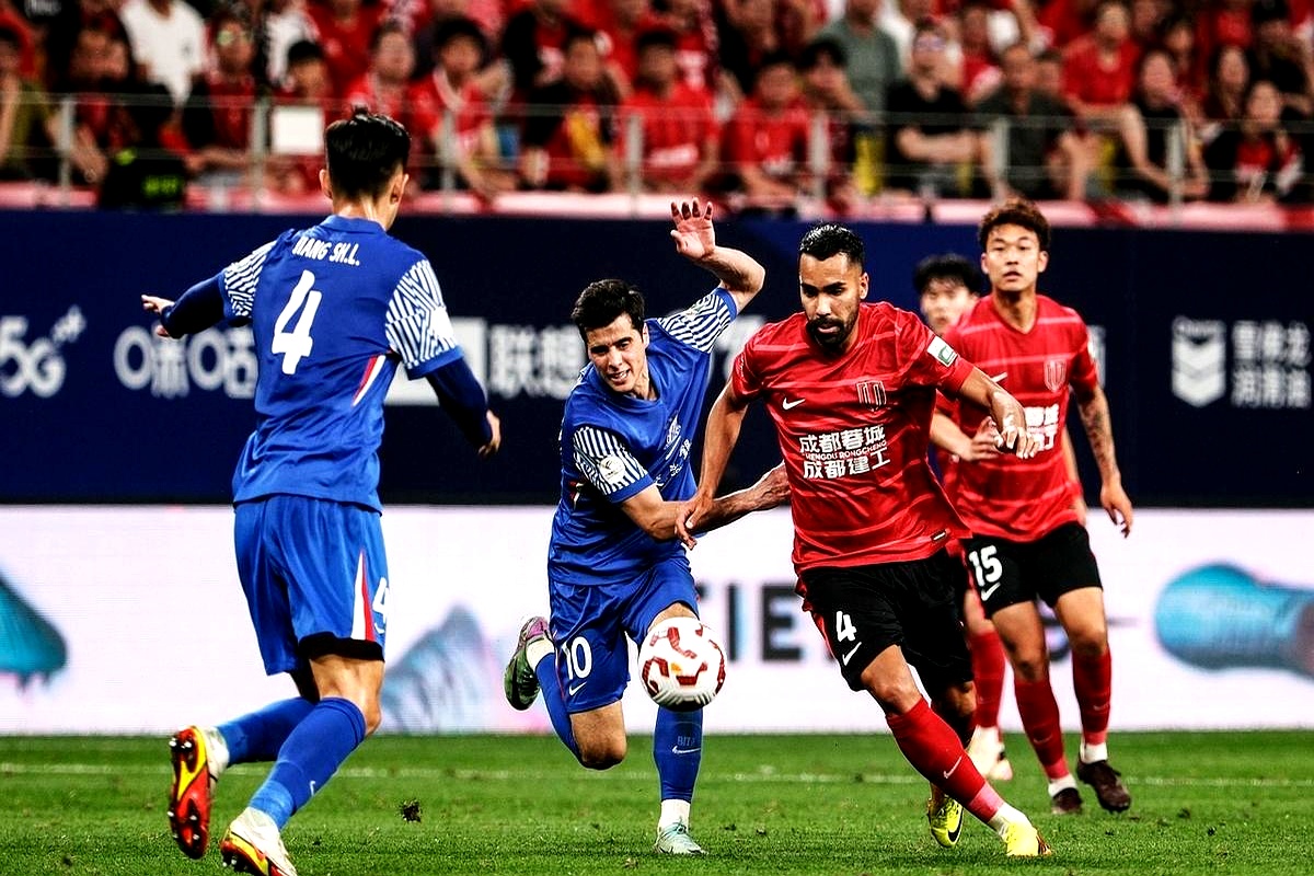 三亿体育体育下载-包含常规赛前线夺冠的希望，成都队不敌对手失利的词条