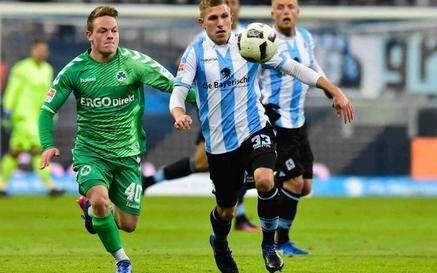 三亿体育体育地址-阿尔巴尼亚队战胜白俄罗斯，登顶积分榜的简单介绍