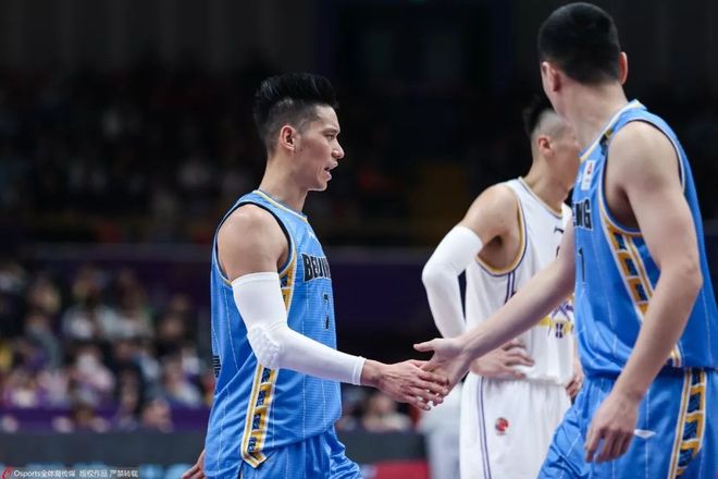 三亿体育体育网站-湖南男篮全队统一意志，团结一心夺得胜利的简单介绍