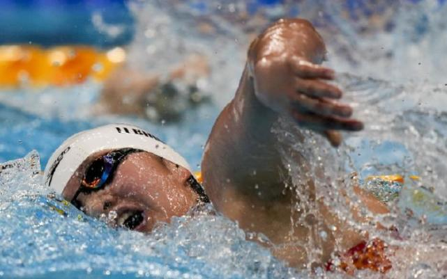 意大利游泳名将斩获奖牌,实力强劲 意大利游泳名将斩获奖牌,实力强劲