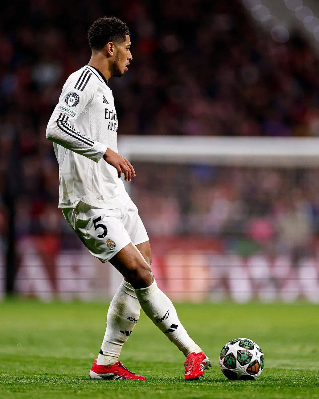 皇家马德里队欧冠杯赛场表现亮眼 皇家马德里队欧冠杯赛场表现亮眼