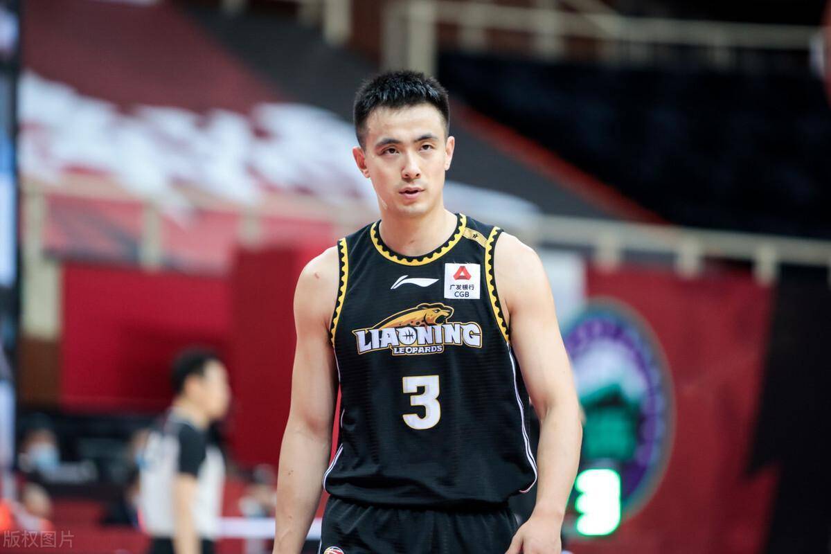 三亿体育体育培训-包含赵继伟因伤缺席关键比赛，辽宁队或遭遇挑战的词条