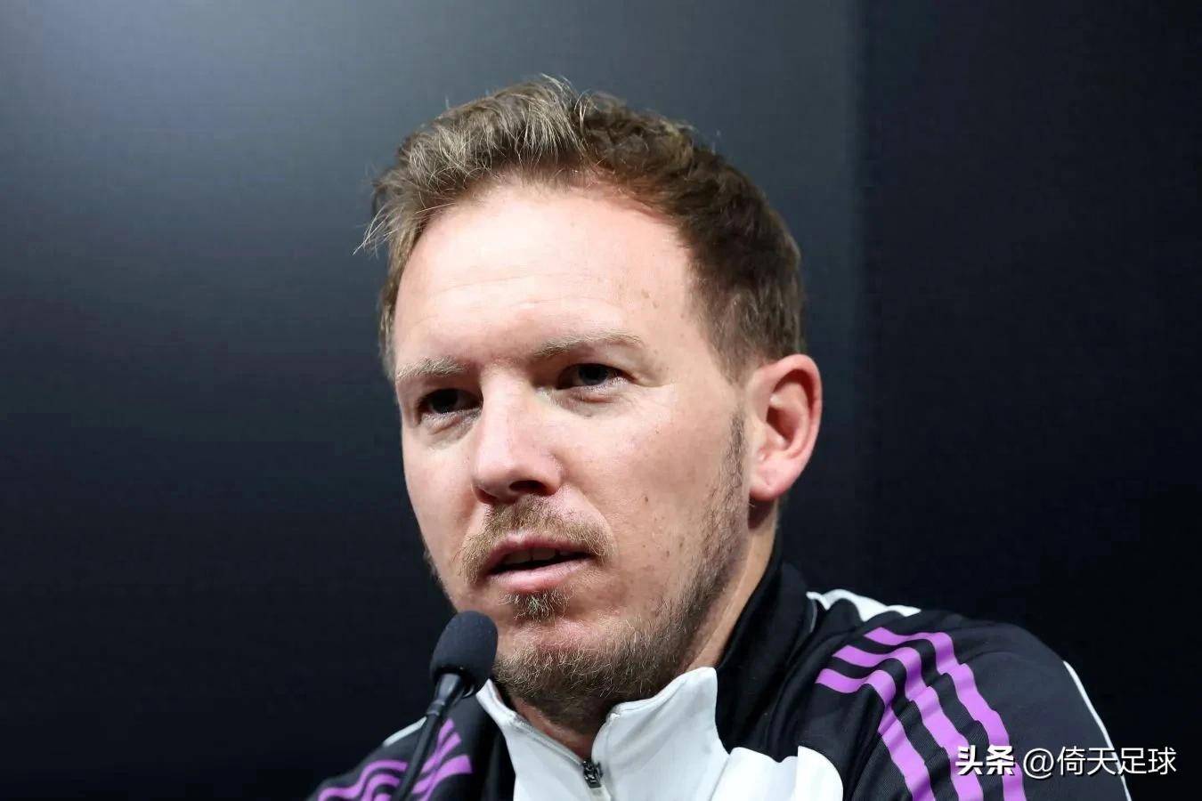 关于斯洛伐克年轻后卫崭露头角,助球队险胜晋级的信息 关于斯洛伐克年轻后卫崭露头角,助球队险胜晋级的信息