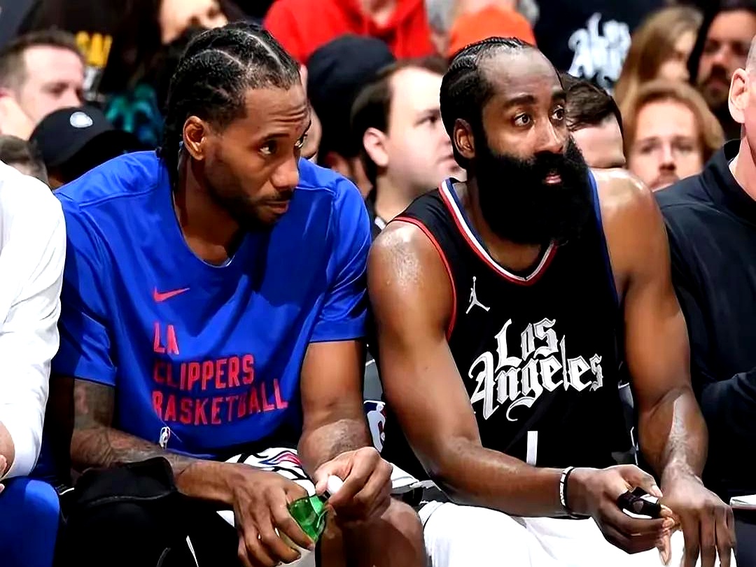 关于快船逆转湖人取得胜利，莱昂纳德状态回暖的信息