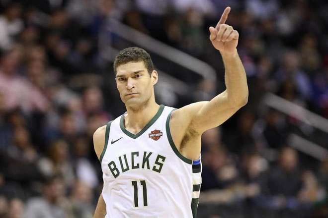 关于雄鹿中锋:比赛中需保持冷静的信息 关于雄鹿中锋:比赛中需保持冷静的信息